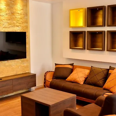 Bella Superior Lägenhetshotell 4*